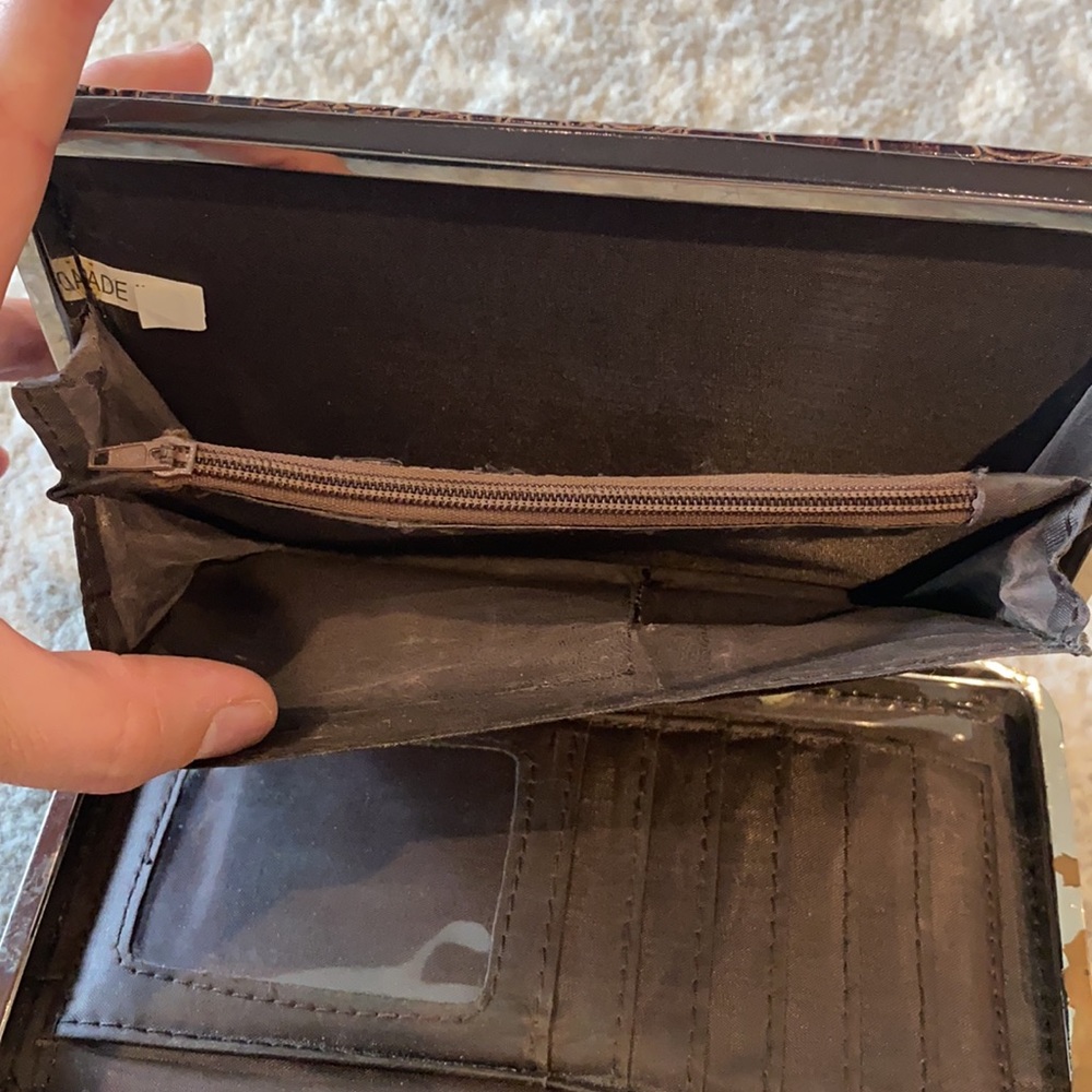 Wallet - Picture 4 of 6